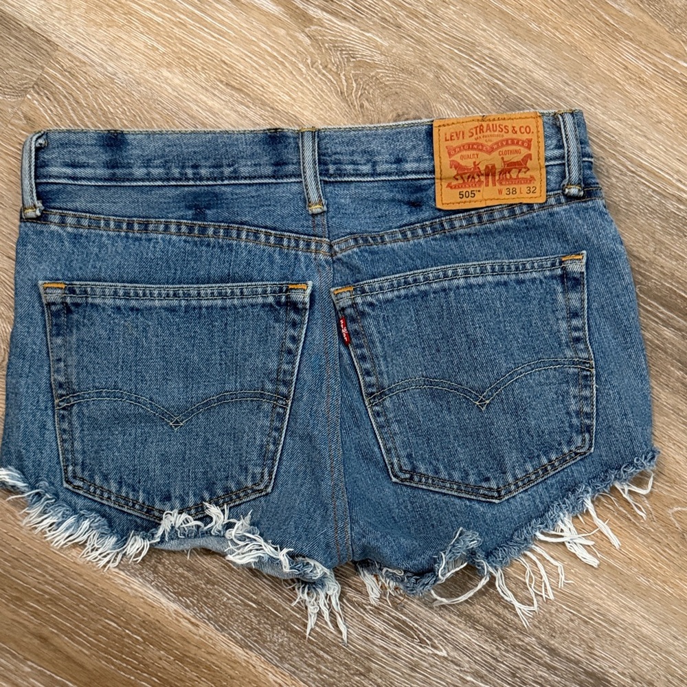 Levi's Women's Frayed Hem Jean Shorts
